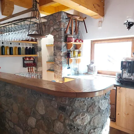 Rifugio Fornas Otel *